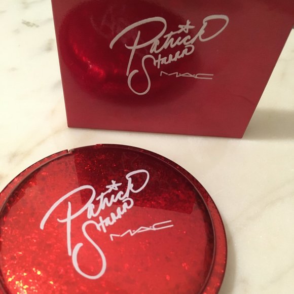 MAC Mineralize Skinfinish 'Baby It's Gold Outside' - Picture 1 of 4